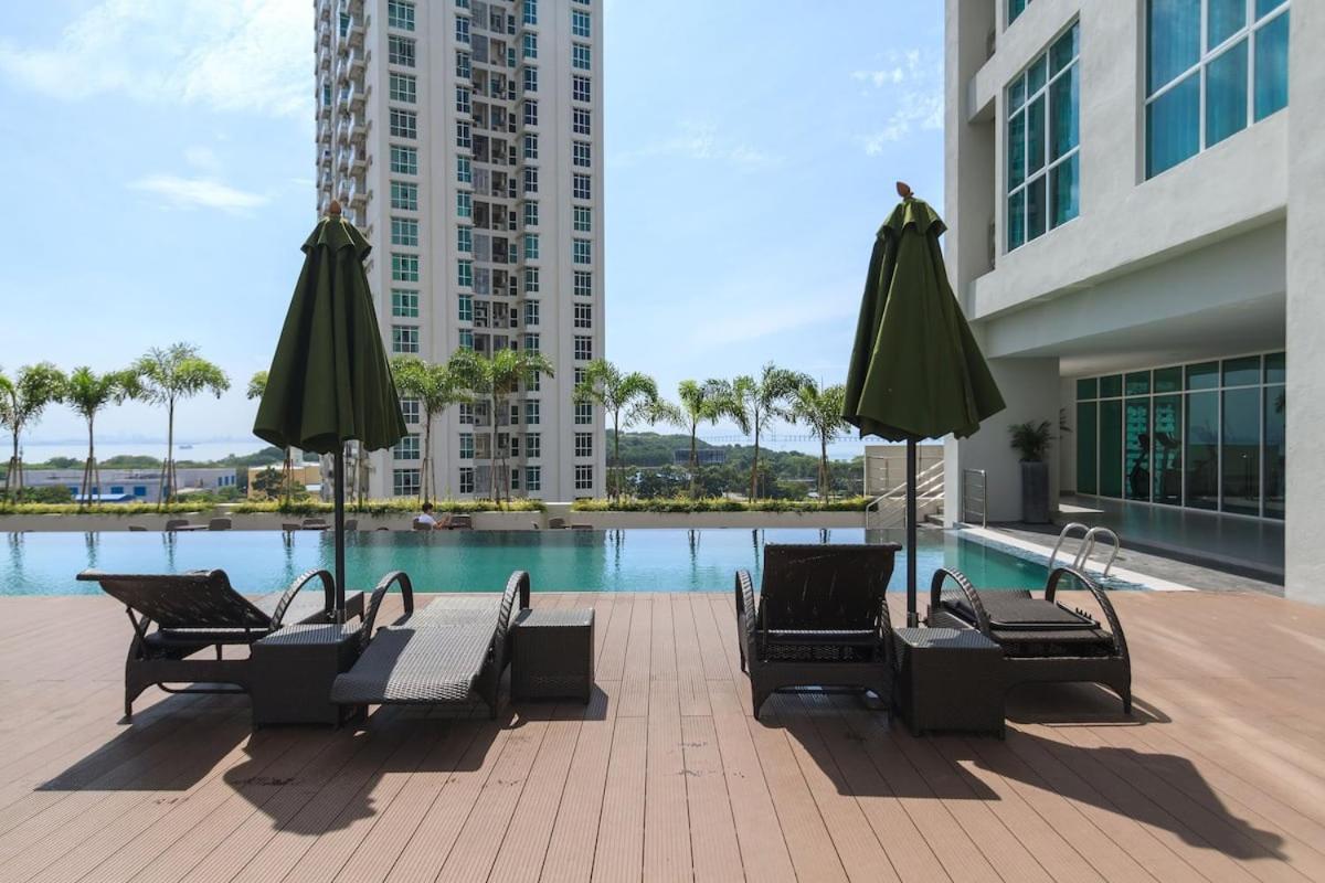 Deluxe And Feel Like A Home 1, 3-6 Pax ,Netflix, Georgetown Luaran gambar